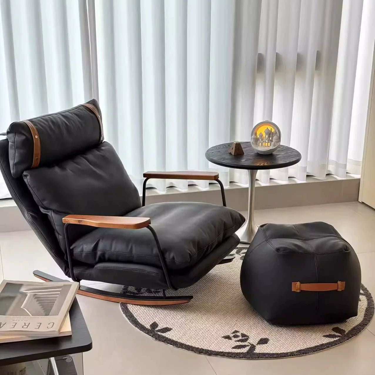 Sedia a Dondolo Vintage in Pelle – Design Retrò Francese